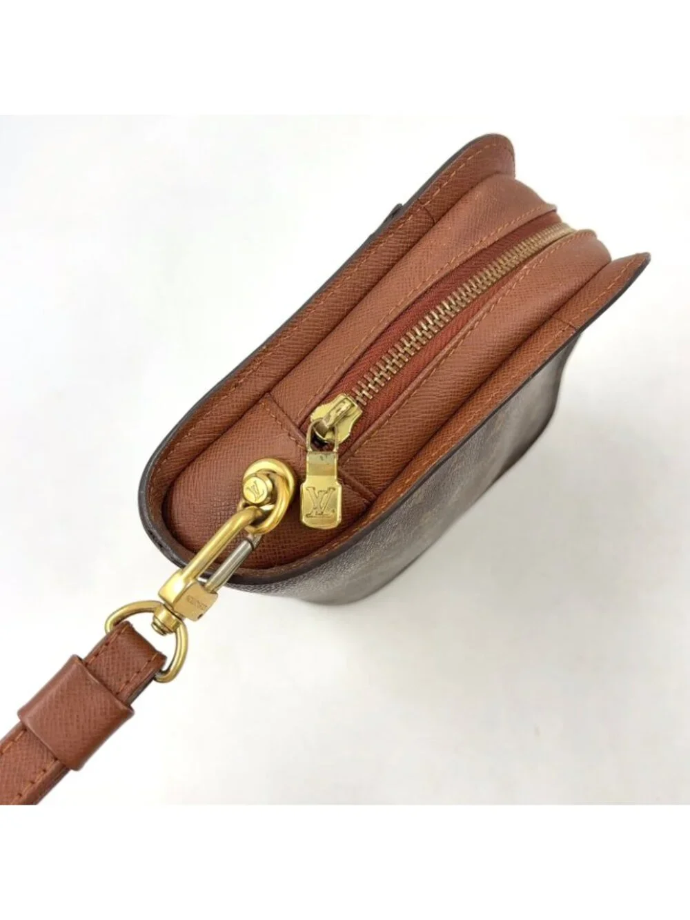 Louis Vuitton Orsay Monogram Leather Brown Light Clutch Gold